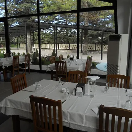 Sar Hotel 2*
