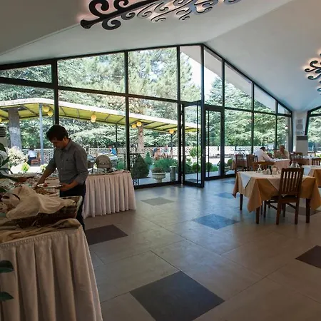 Hotel Sar 2*