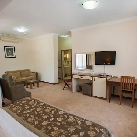 Sar Hotel 2*