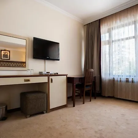 Hotel Sar 2*